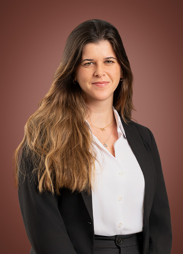 Lynn Karakukli-639_V04-630X872